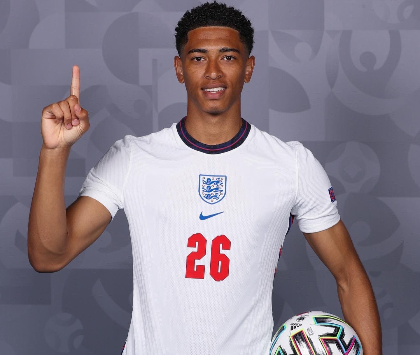 正式确认 老鹰寻求交易