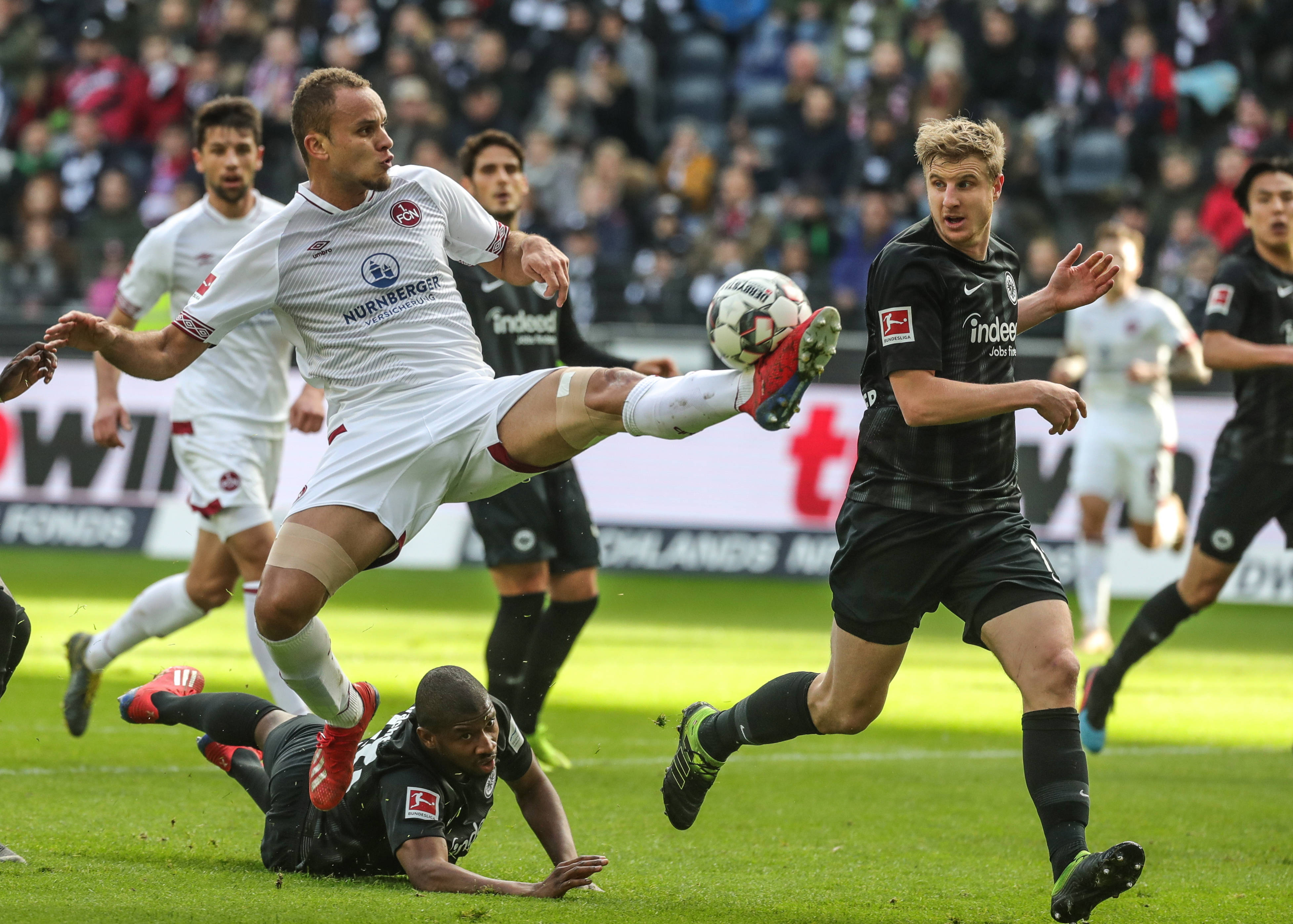 浓眉全面数据难掩短板 独行侠与老鹰交易谈判陷僵局