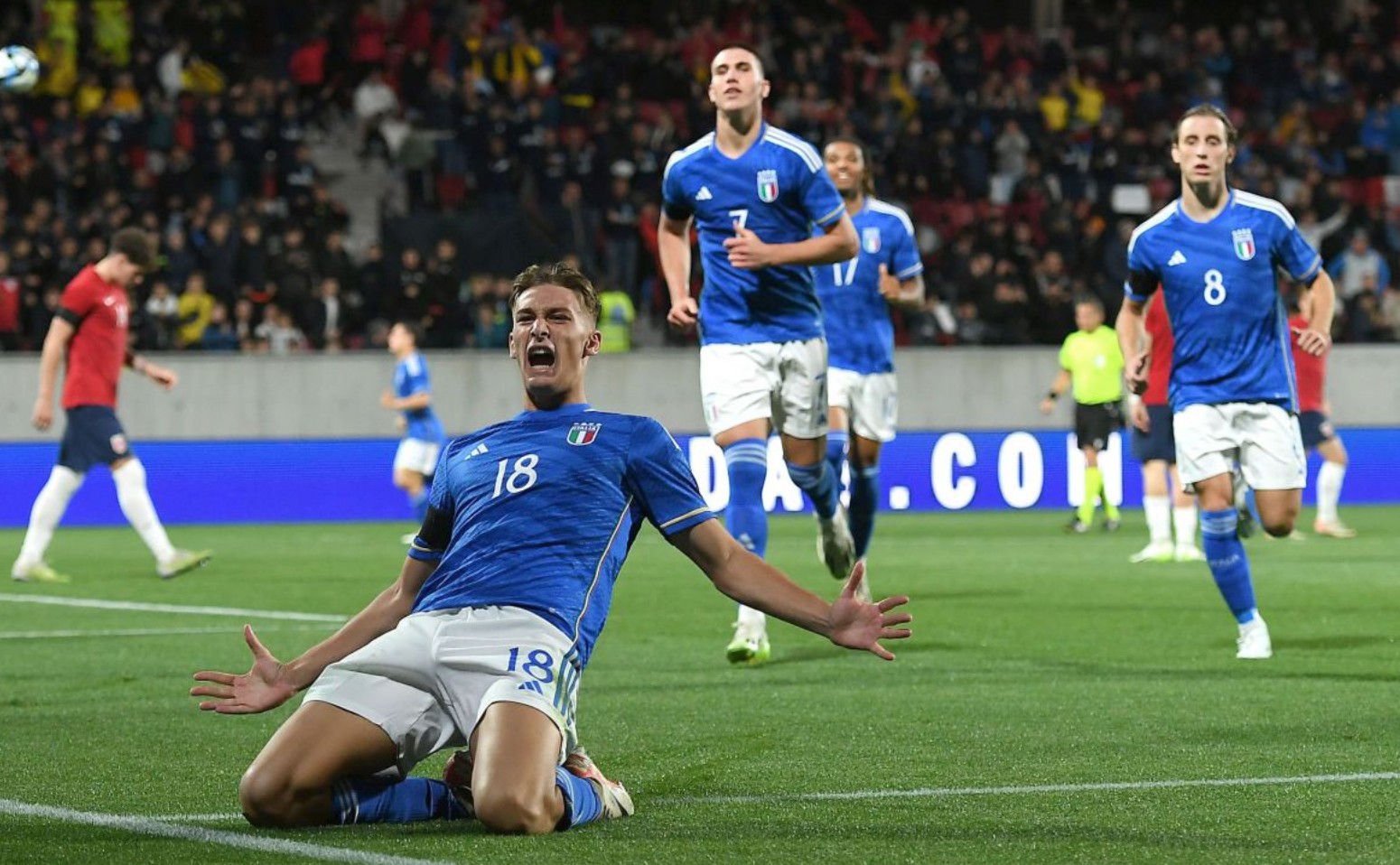 官方：热刺从苏超阿伯丁召回英格兰中卫多林顿