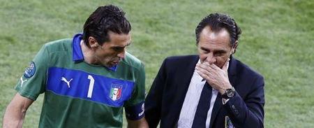 意媒：丁丁伤势比预期重，那不勒斯会考虑沙特对他的潜在报价