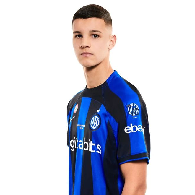 T1战队阵容决策内幕曝光：教练组与CEO权力博弈 Gumayusi首发争议解析