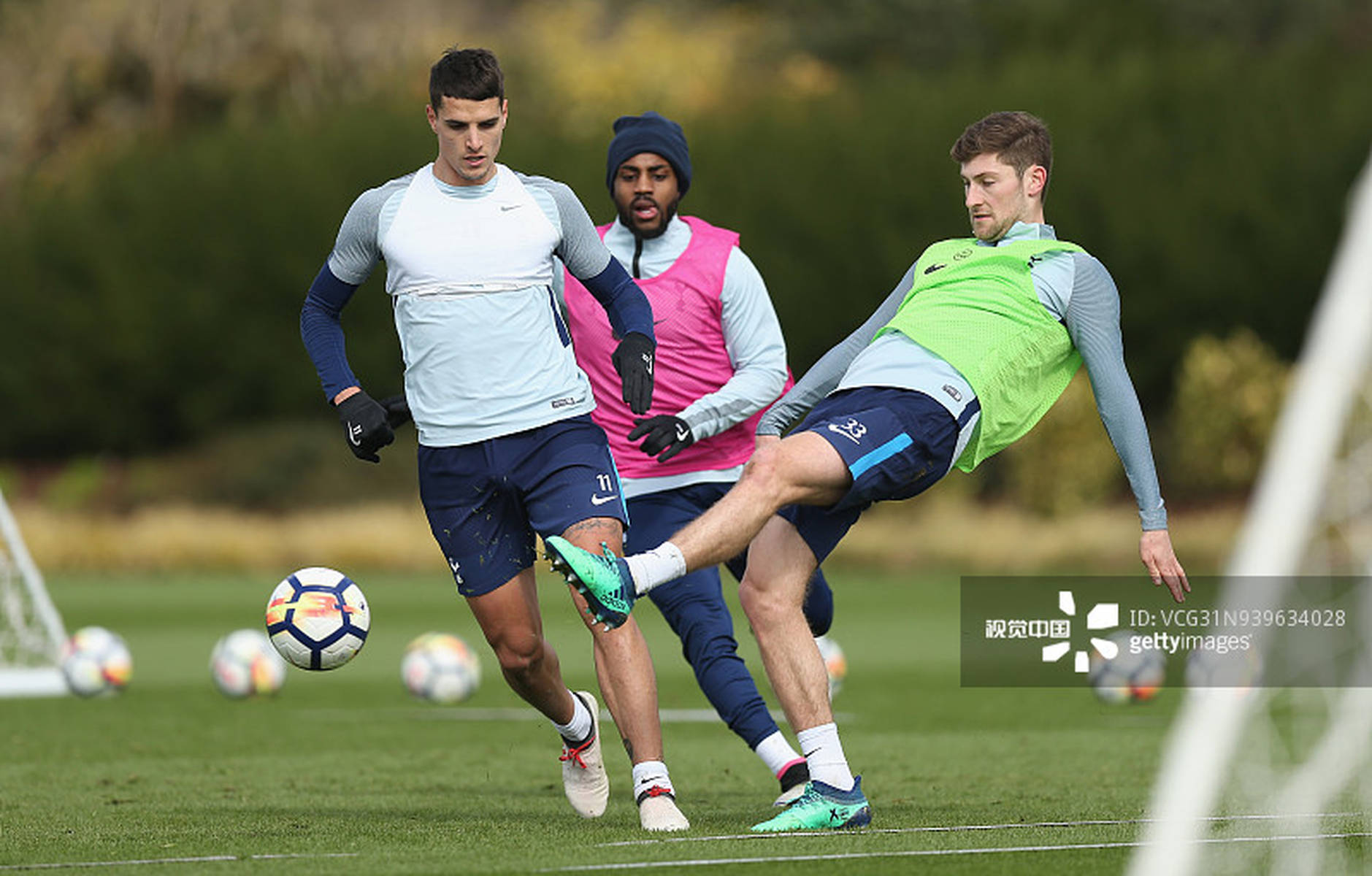 高校电竞学子的热爱，该怎么被接住？