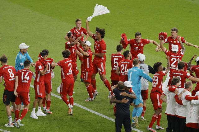 顶级的管理层，仅用一个杜兰特，换来了19个选秀权，这队赚麻了！